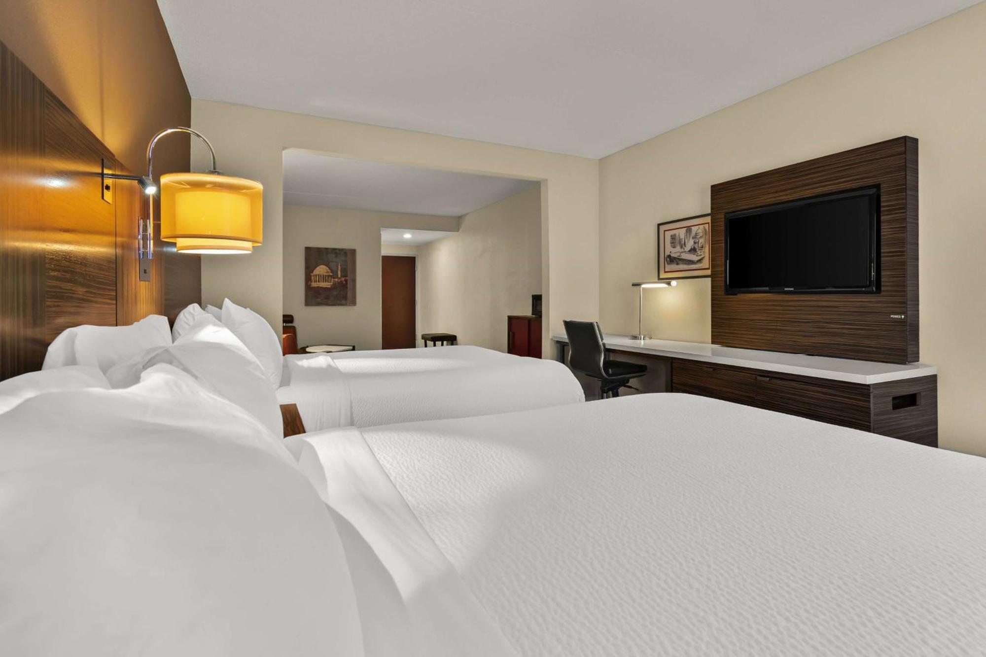 รามาดา บาย วินด์แฮม แฮริสเบิร์ก/เฮอร์ชีย์ แอเรีย Hotel แฮร์ริสเบิร์ก ภายนอก รูปภาพ