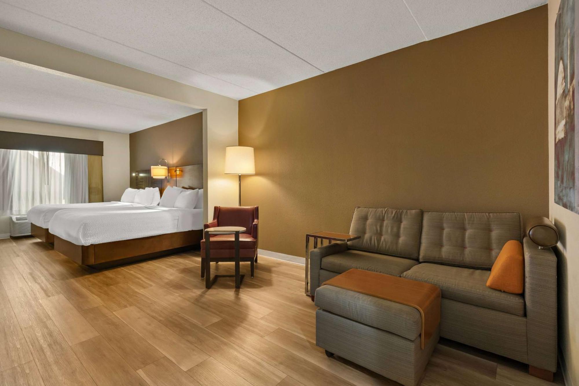 รามาดา บาย วินด์แฮม แฮริสเบิร์ก/เฮอร์ชีย์ แอเรีย Hotel แฮร์ริสเบิร์ก ภายนอก รูปภาพ