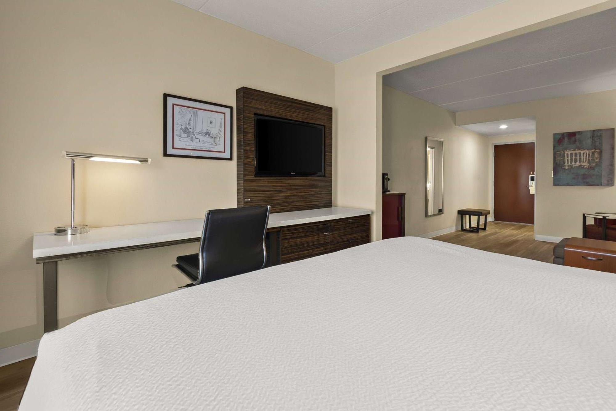 รามาดา บาย วินด์แฮม แฮริสเบิร์ก/เฮอร์ชีย์ แอเรีย Hotel แฮร์ริสเบิร์ก ภายนอก รูปภาพ