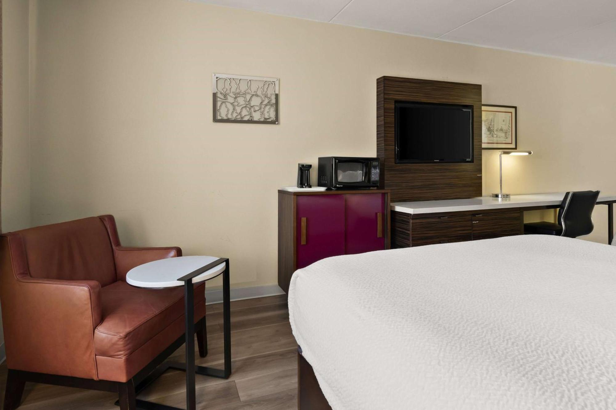 รามาดา บาย วินด์แฮม แฮริสเบิร์ก/เฮอร์ชีย์ แอเรีย Hotel แฮร์ริสเบิร์ก ภายนอก รูปภาพ