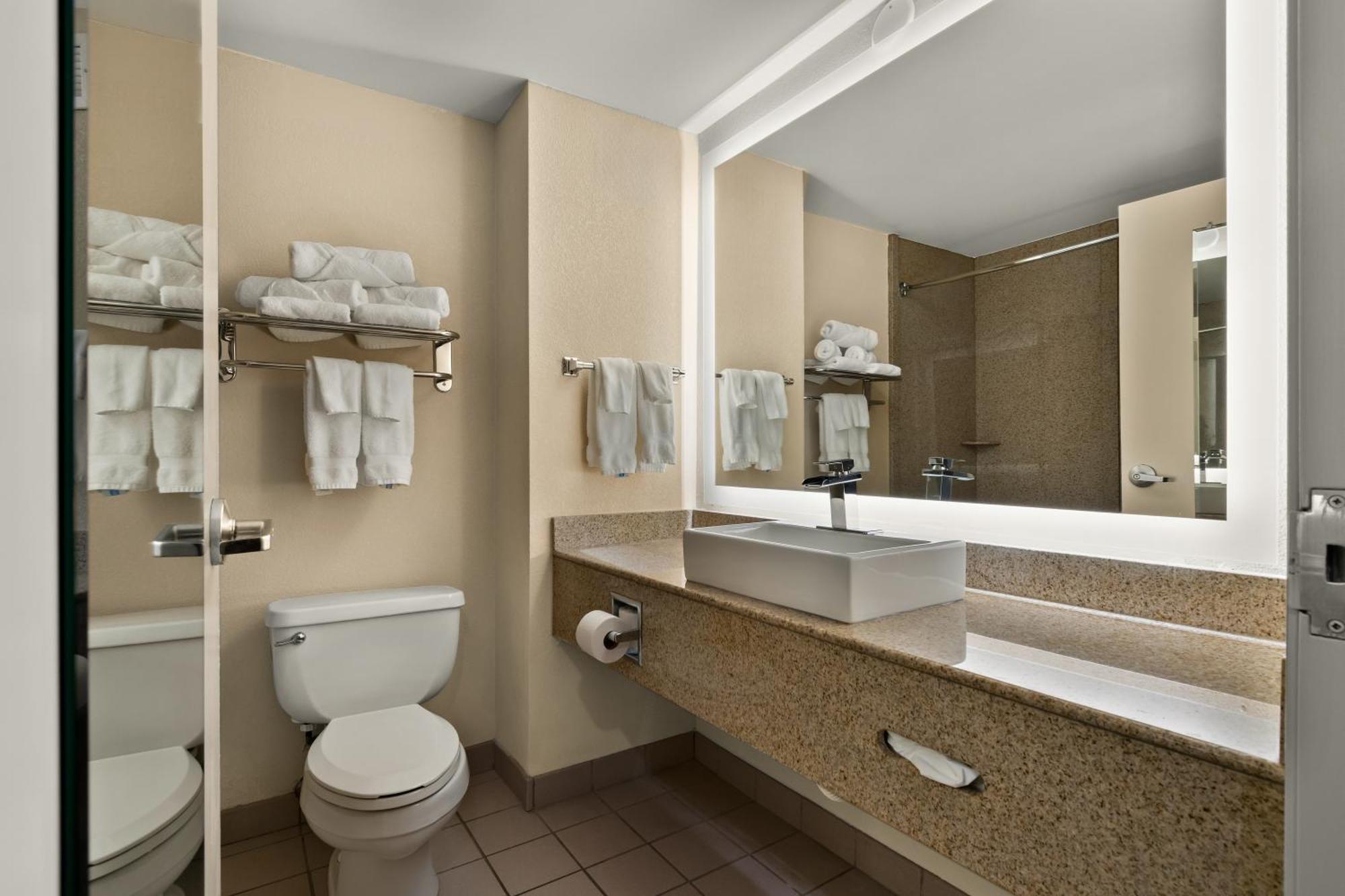 รามาดา บาย วินด์แฮม แฮริสเบิร์ก/เฮอร์ชีย์ แอเรีย Hotel แฮร์ริสเบิร์ก ภายนอก รูปภาพ